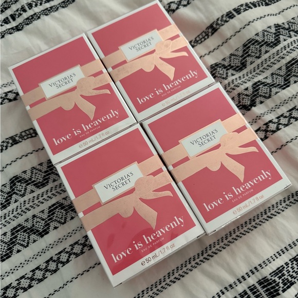 Victoria Secret- love is heavenly fragrance bundle